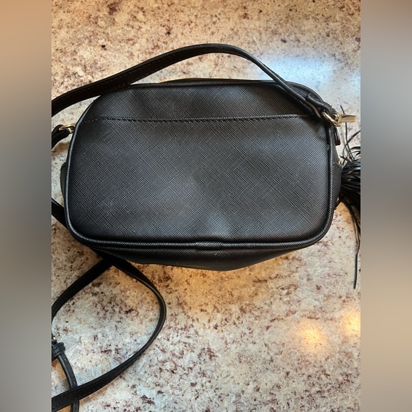 Victoria Secret Crossbody Cross Body Zipper Bag W/ Tassel - Picture 4 of 13